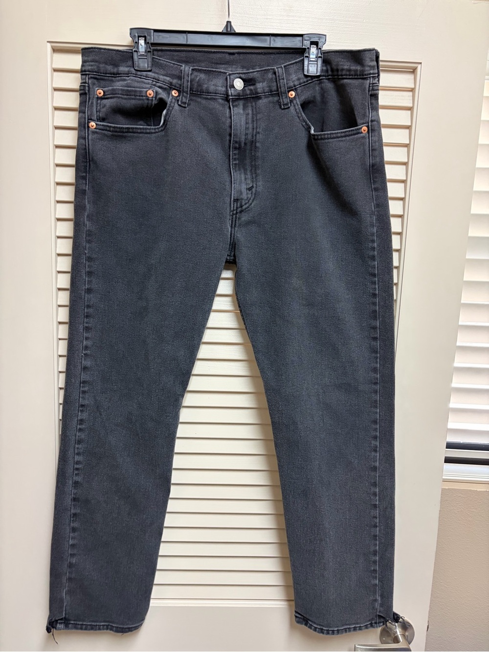 Levi's 502 Mens 36x30 Tag (Act: 36x27.5) Black Taper Jeans Distressed Frayed Hem
